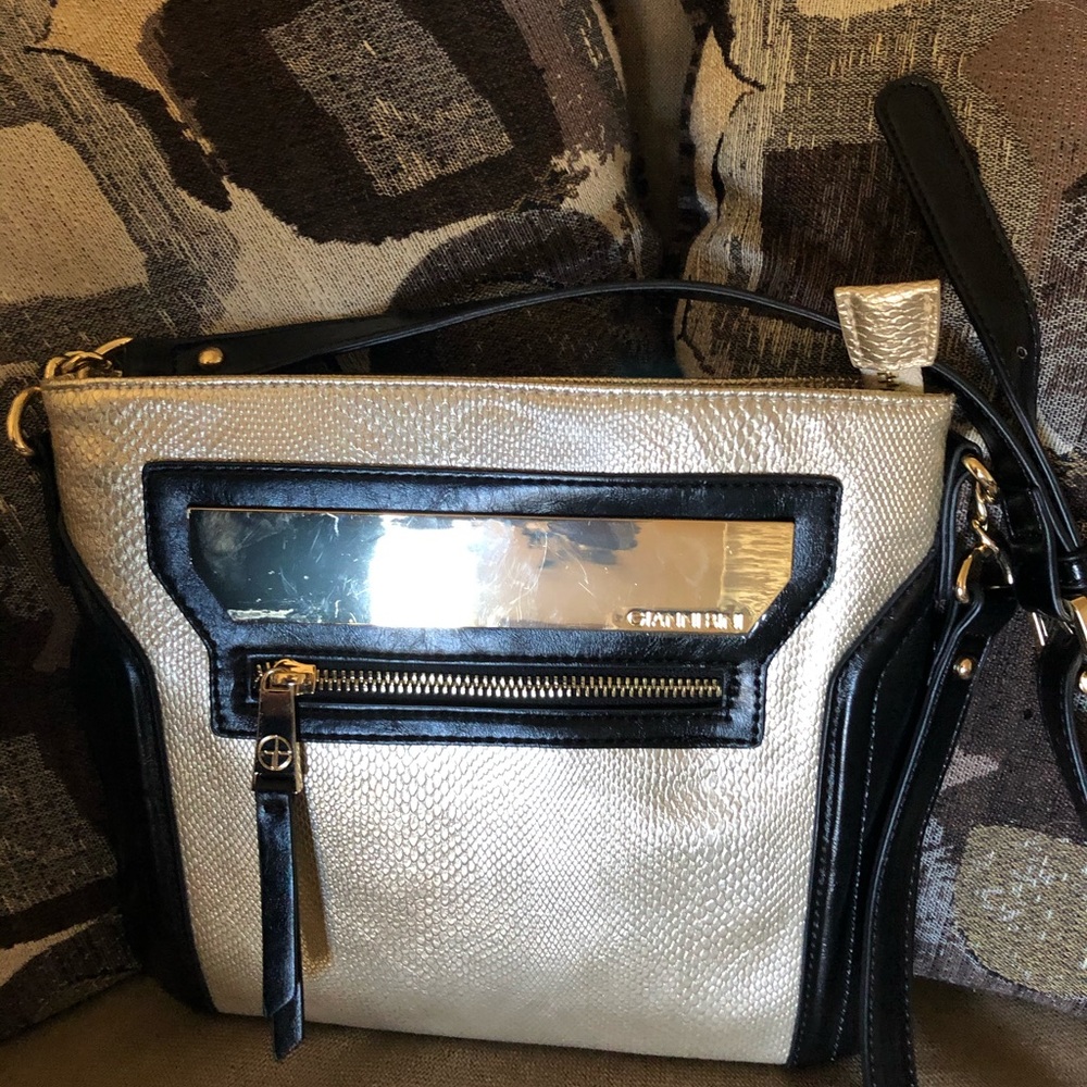 Gianni Bini crossbody